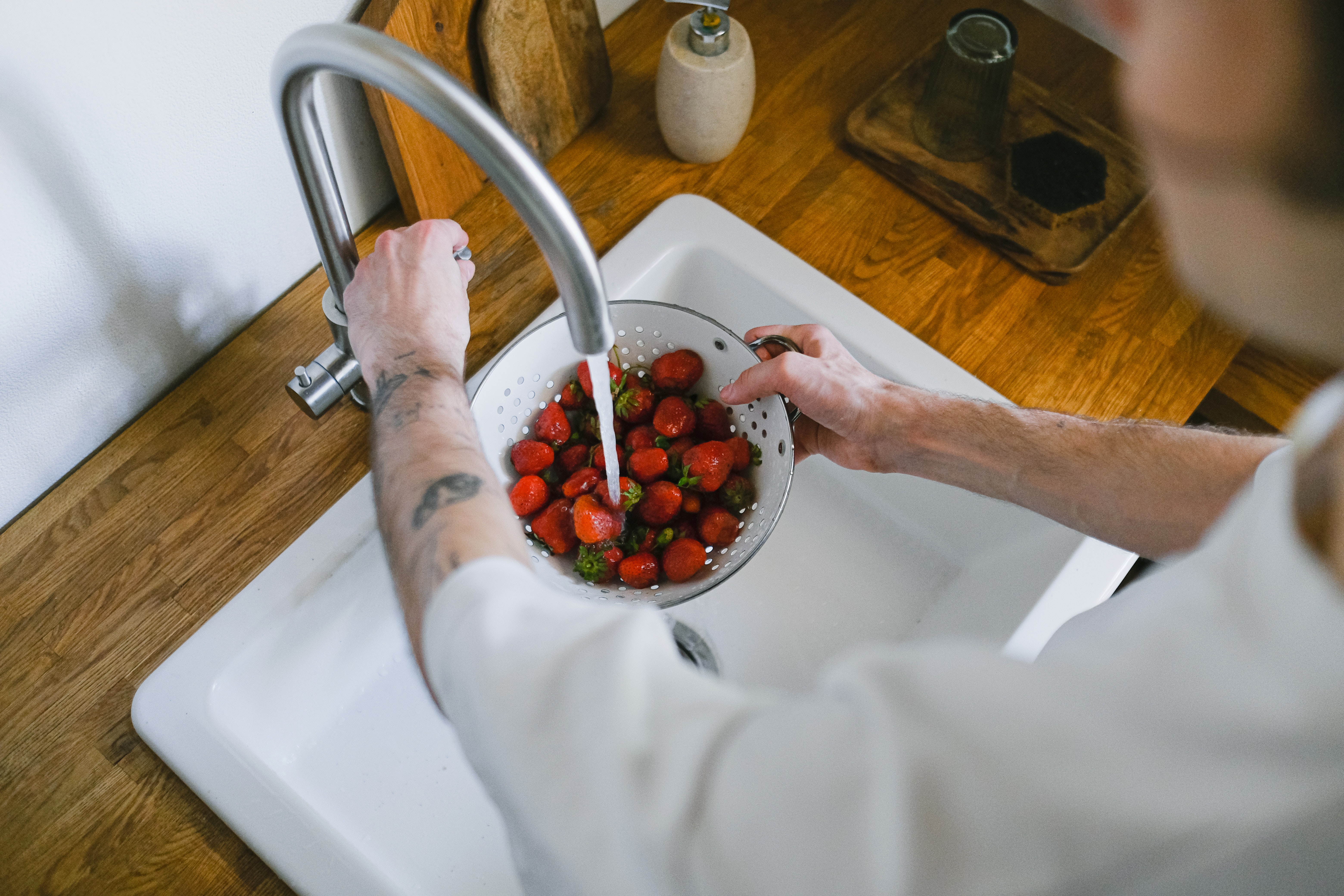 Do You Wash Strawberries Before Freezing