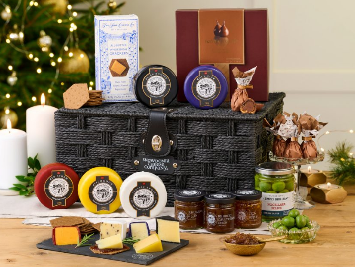 Christmas Cheeseboard Hamper - Snowdonia Cheese