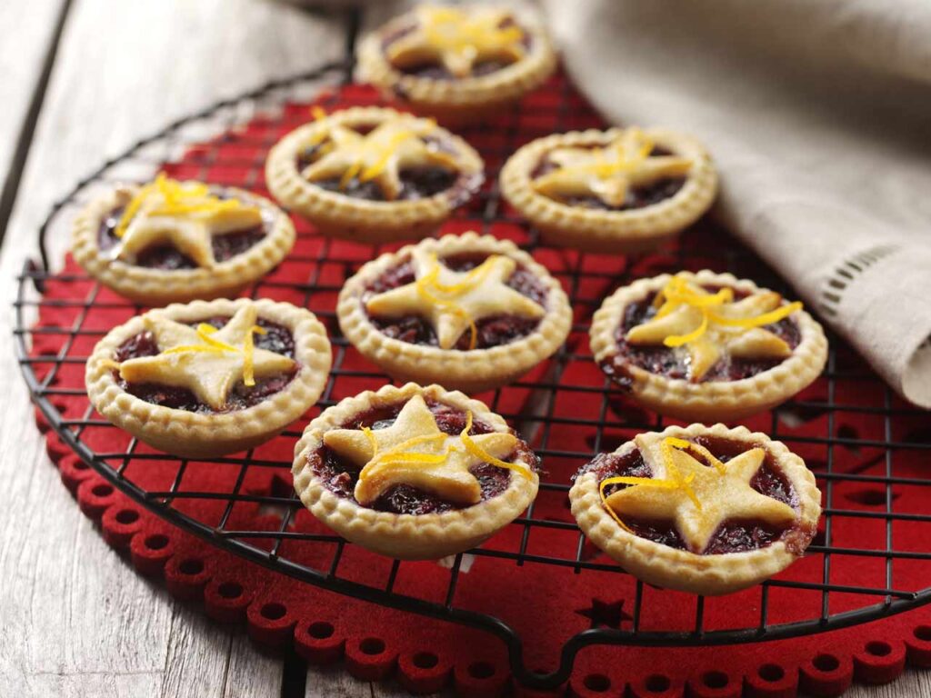 Blackcurrant and Apple Mince Pies by Saga