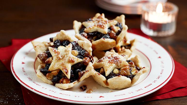 Luxury Mince Pies with Cranberries by Sainsbury's