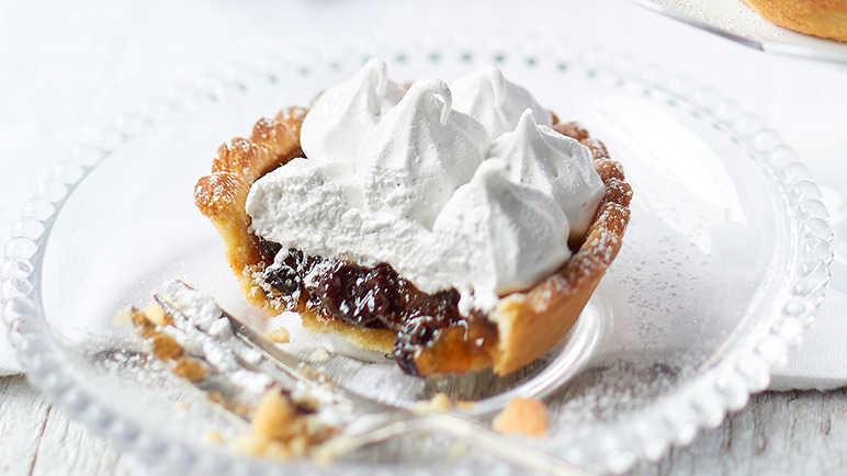 Marshmallow Mince Pies by Sainsbury's