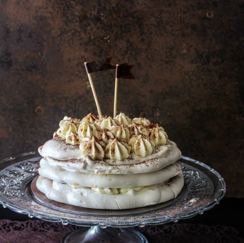 Irish Cream Layered Pavlova by Sugar et Al Yummly