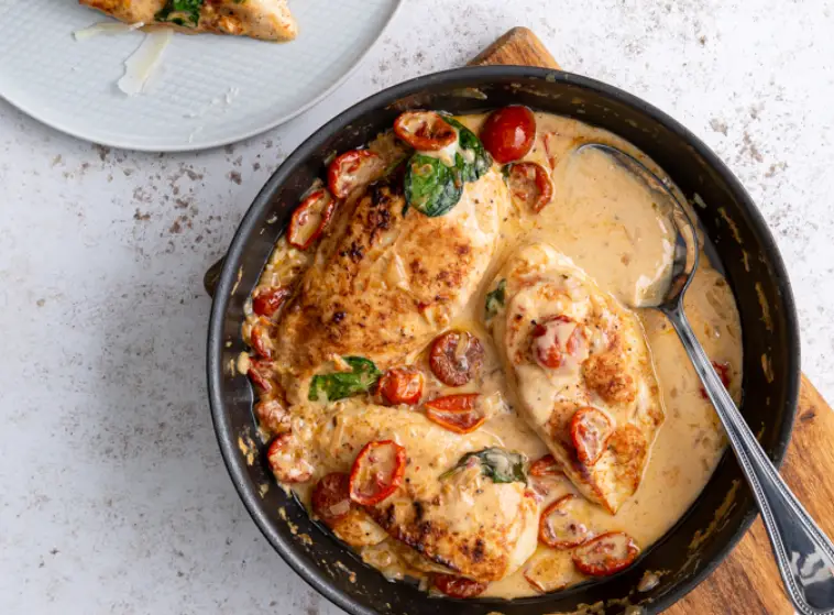 Sundried Tomato and Spinach Creamy Chicken By I Love Cooking IE