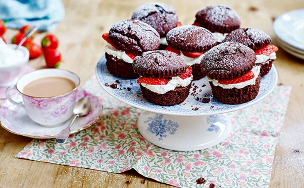 Chocolate Victoria Sponge Cupcakes by Bake with Stork