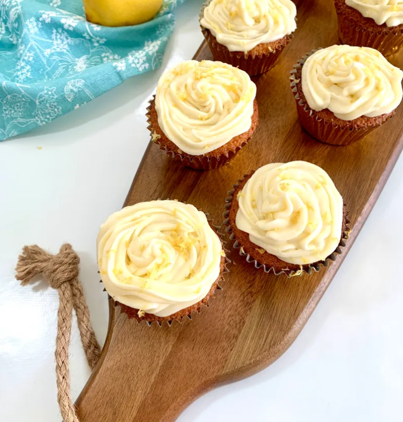 Lemon and Elderflower Cupcakes by Best Recipes UK