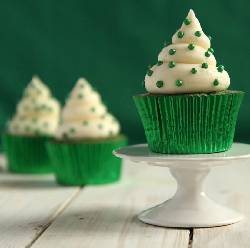 Green Velvet Cupcakes by Baking Mad