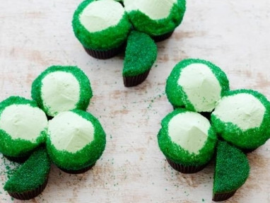 St. Patrick’s Day Green Velvet Cupcake Shamrocks by Food Network UK